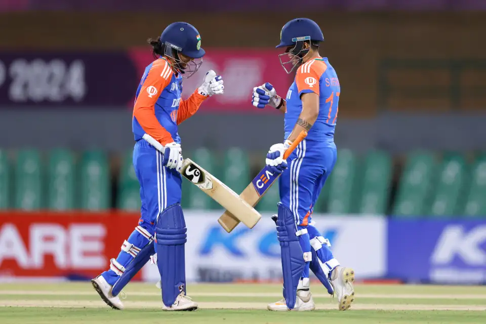 SHAFALI VERMA AND SMRITI MANDHANA
