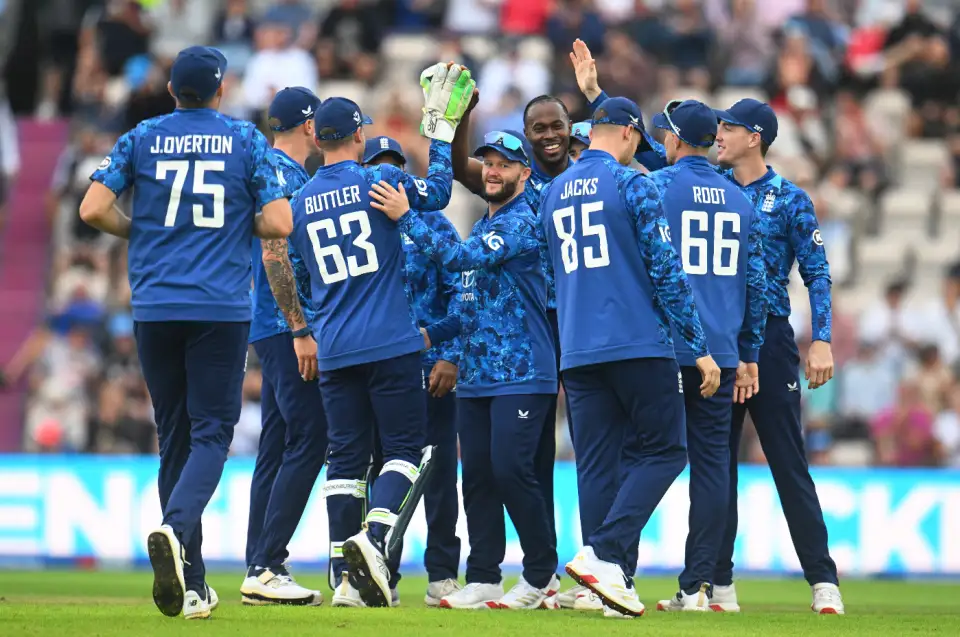 England Crushed South Africa In Their Last ODI Encounter .